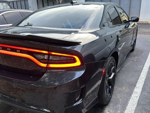 Used 2019 Dodge Charger GT RWD image 3