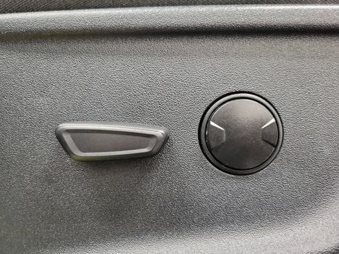 Used 2023 Ford F150 XLT AWD/4WD image 18