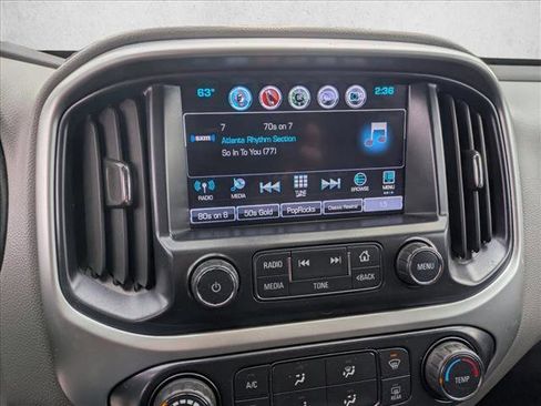 Used 2018 Chevrolet Colorado LT w/ LT Convenience Package image 12