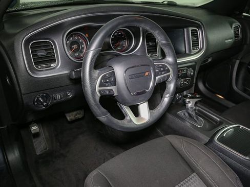 Used 2017 Dodge Charger SXT image 20