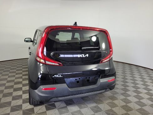 Used 2022 Kia Soul LX FWD image 6