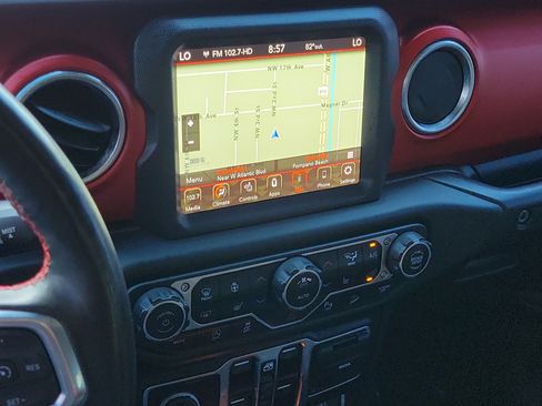 Used 2021 Jeep Wrangler Unlimited Rubicon AWD/4WD image 28