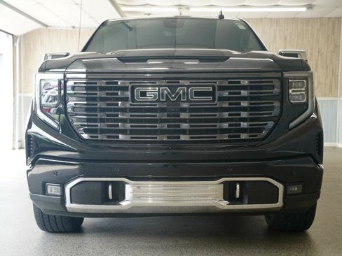 Used 2024 GMC Sierra 1500 Denali Ultimate AWD/4WD image 3