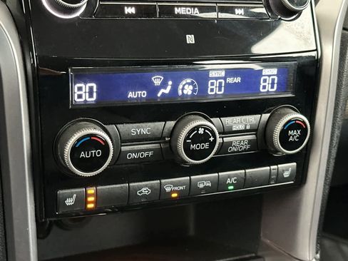 Used 2021 Subaru Ascent Premium w/ Convenience Package image 22