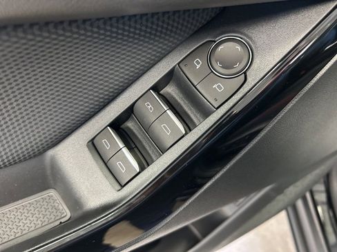 Used 2025 Chevrolet Equinox RS w/ Convenience Package III image 14