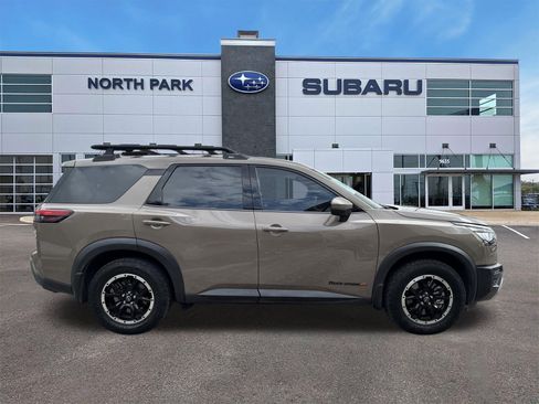 Used 2024 Nissan Pathfinder Rock Creek AWD/4WD image 2