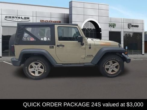 Used 2017 Jeep Wrangler Sport w/ Quick Order Package 24S AWD/4WD image 1