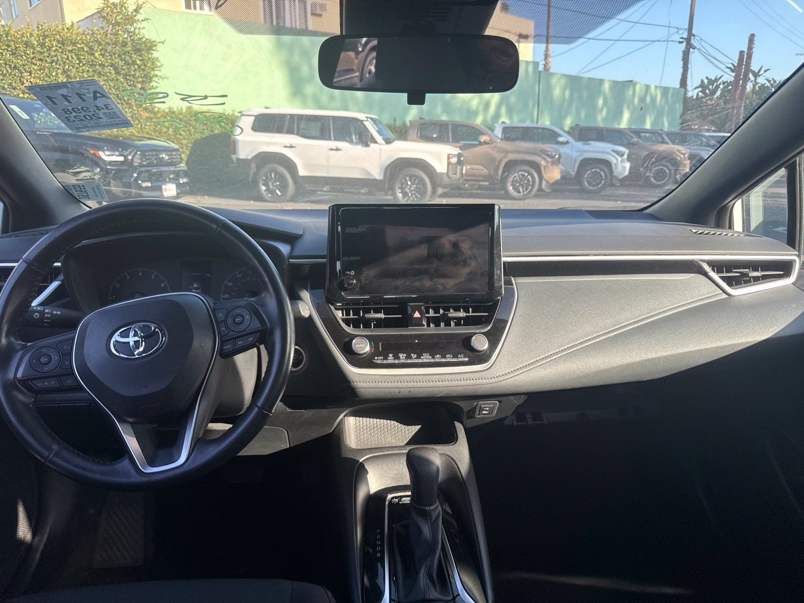 Used 2023 Toyota Corolla SE FWD image 6