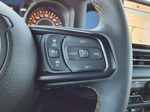 Certified 2024 Jeep Gladiator Sport image 13