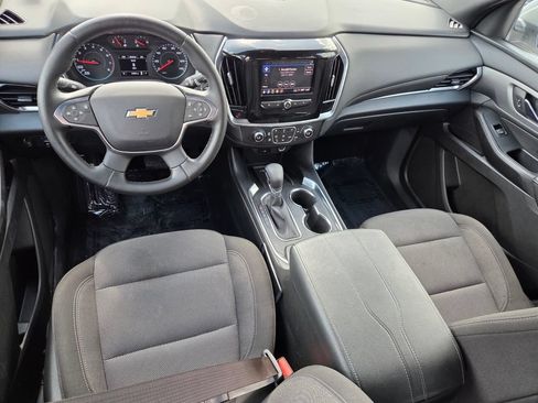 Used 2023 Chevrolet Traverse LT FWD image 11