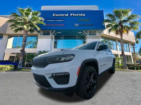 New 2025 Jeep Grand Cherokee Limited w/ Black Appearance Package image 9