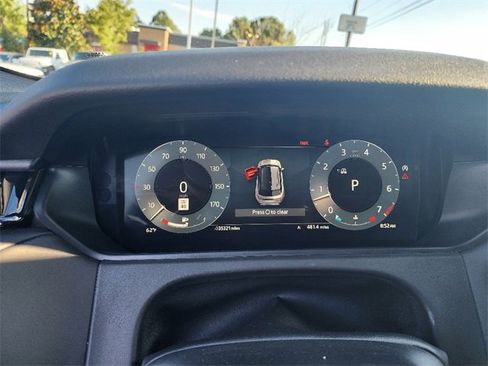 Used 2024 Land Rover Range Rover Velar Dynamic HSE image 35