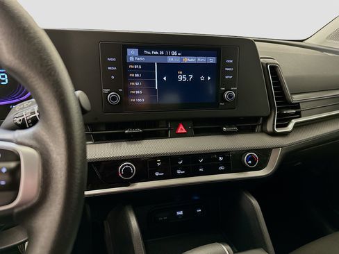 Used 2025 Kia Sportage LX image 25