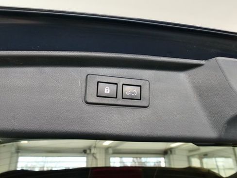 Used 2023 Subaru Outback Touring XT w/ Popular Package #2 image 14