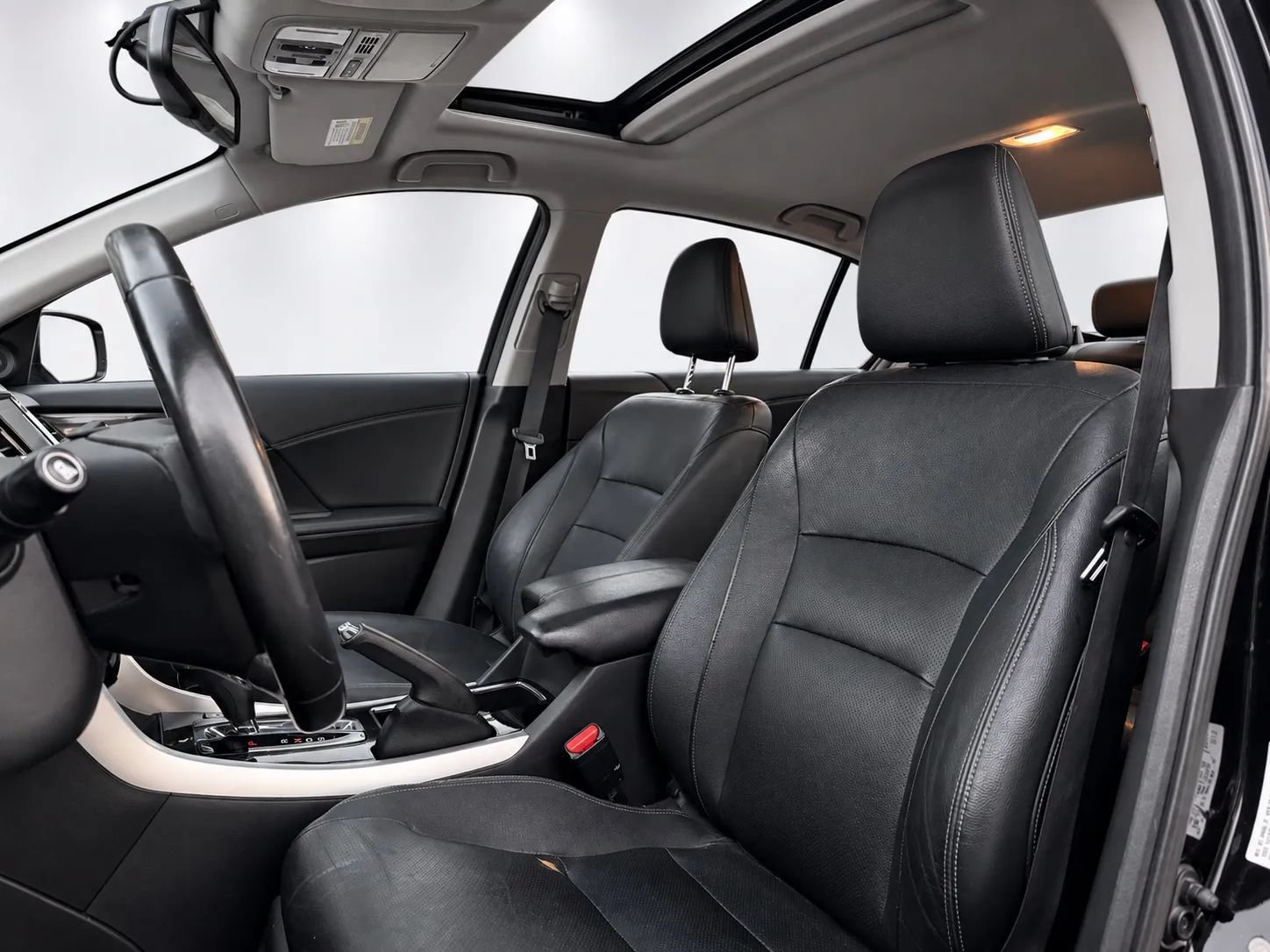 Used 2017 Honda Accord EX-L image 13