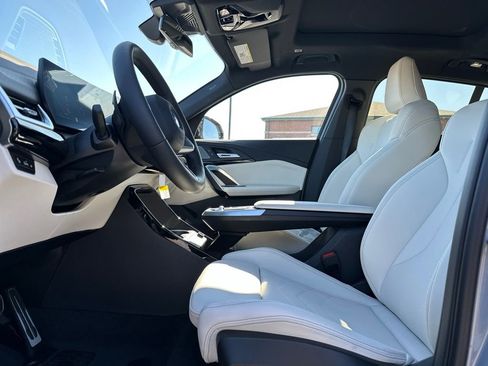 New 2026 BMW X2 xDrive28i w/ Technology Package image 15