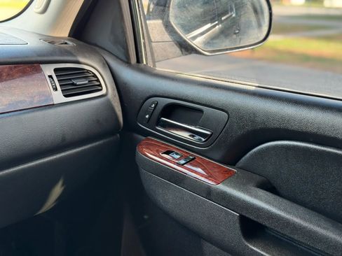 Used 2012 Chevrolet Tahoe LT image 29