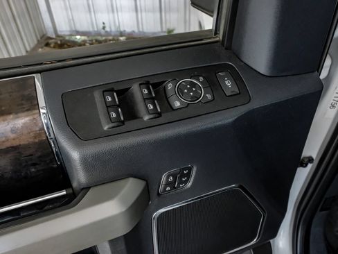 Used 2022 Ford F250 Lariat w/ Lariat Value Package AWD/4WD image 45