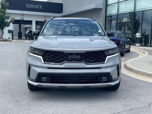 Certified 2022 Kia Sorento S FWD image 2