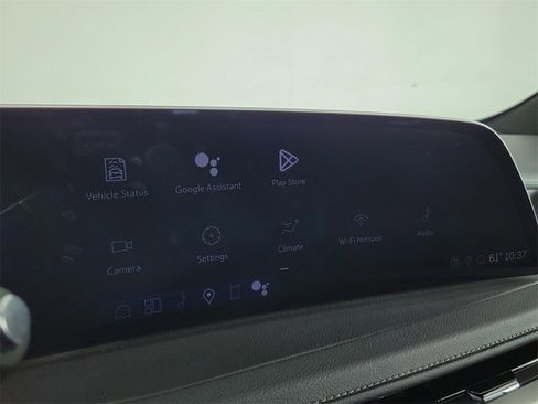 Certified 2025 Cadillac XT4 Premium Luxury image 25