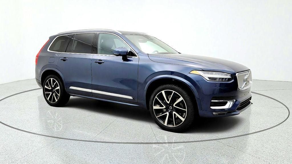 Used 2024 Volvo XC90 B6 Ultimate w/ Protection Package Premier AWD/4WD image 3