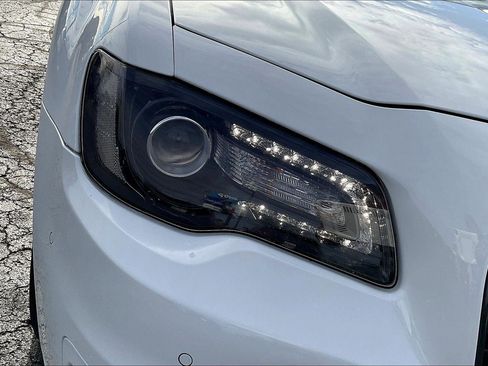 Used 2023 Chrysler 300 Touring L image 29