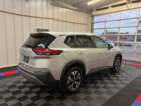 Used 2023 Nissan Rogue SV w/ SV Premium B Package AWD/4WD image 4
