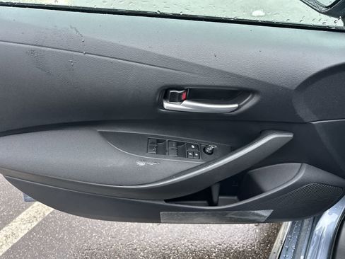 Used 2026 Toyota Corolla SE FWD image 12