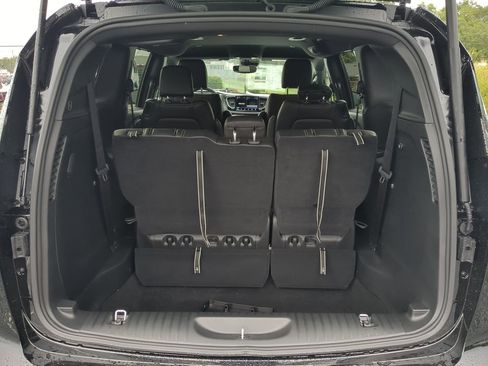 New 2026 Chrysler Pacifica Select image 11
