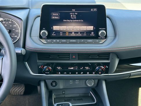 New 2026 Nissan Rogue SV AWD/4WD image 31
