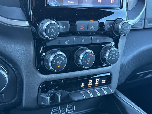 New 2026 RAM 1500 4x4 Crew Cab image 18