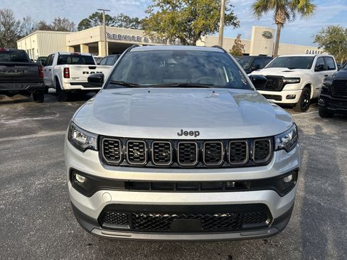New 2026 Jeep Compass Latitude image 2
