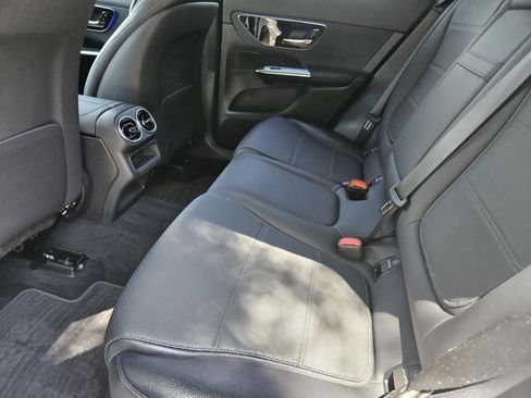 Certified 2025 Mercedes-Benz GLC 300 4MATIC image 19