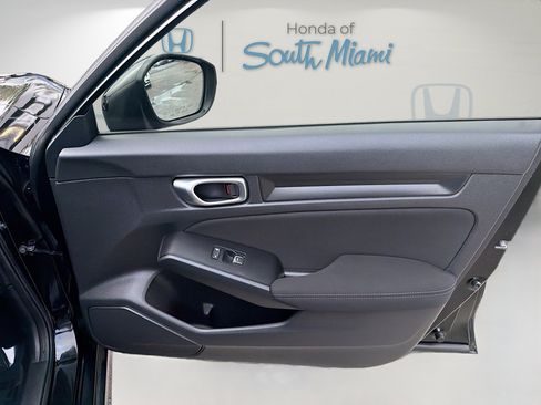 Used 2023 Honda Civic Sport image 32