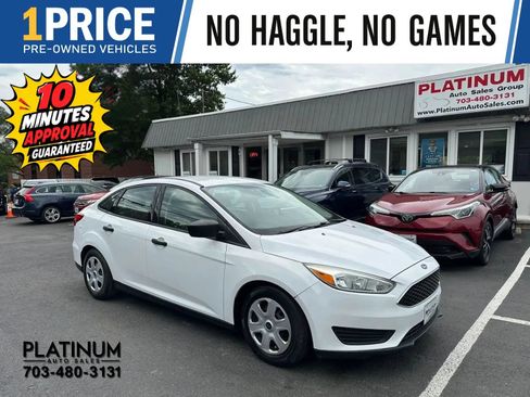 Used 2016 Ford Focus S FWD image 1
