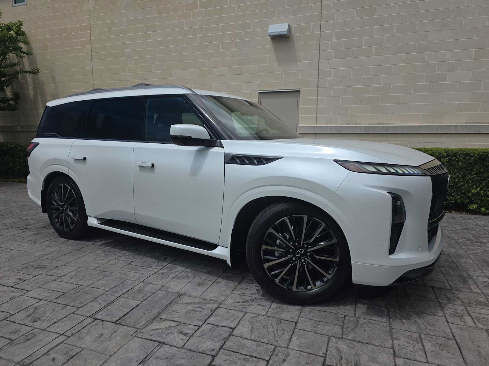 New 2027 INFINITI QX80 Autograph w/ Autograph Exterior Package AWD/4WD image 31