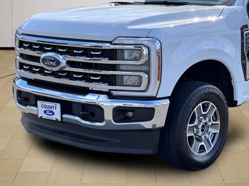 Used 2024 Ford F250 Lariat AWD/4WD image 42