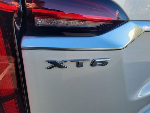 Certified 2022 Cadillac XT6 Premium Luxury w/ Platinum Package image 27