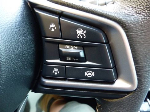 Used 2024 Subaru Outback Premium AWD/4WD image 46