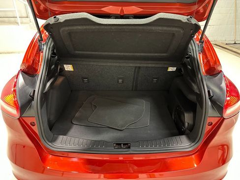 Used 2018 Ford Focus ST w/ Equipment Group 402A image 9