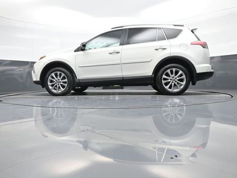 Certified 2018 Toyota RAV4 Limited image 33