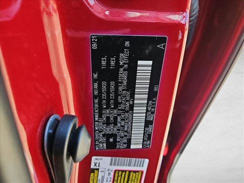 Used 2021 Toyota Highlander XSE FWD image 24
