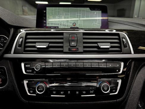 Used 2018 BMW 430i Convertible image 33