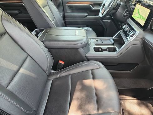 Used 2024 GMC Sierra 2500 Denali w/ Denali Reserve Package AWD/4WD image 14