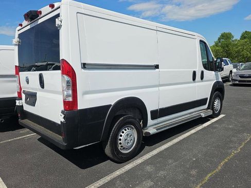 Used 2025 RAM ProMaster 2500 w/ U-Haul Equipment Group FWD image 4
