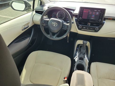 Used 2022 Toyota Corolla LE image 14