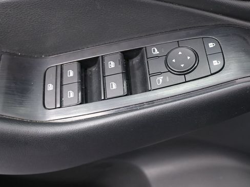 Used 2024 Nissan Rogue S FWD image 22