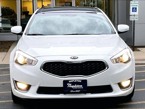Used 2016 Kia Cadenza Premium FWD image 2