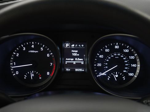 Used 2018 Hyundai Santa Fe Sport AWD/4WD image 23