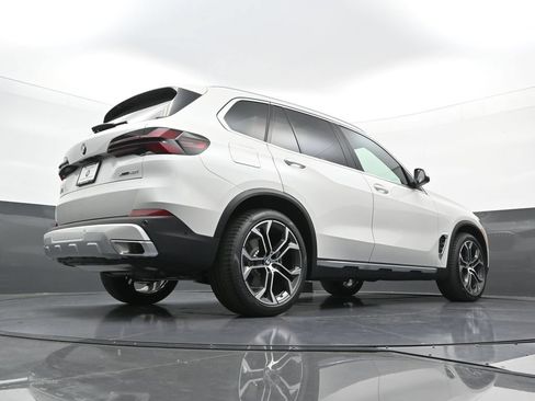 New 2026 BMW X5 xDrive40i w/ Premium Package AWD/4WD image 28